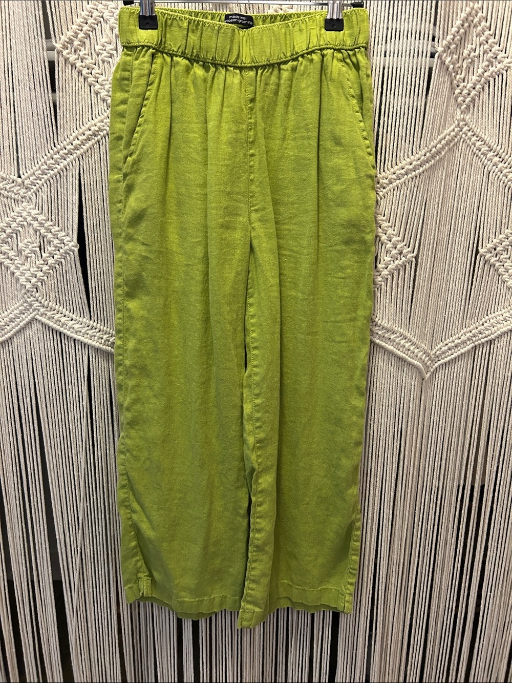 Green Wide-Leg Linen Cropped Pants
